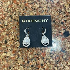 *****PRICE DROP*****  NWT GIVENCHY DANGLE EARRINGS